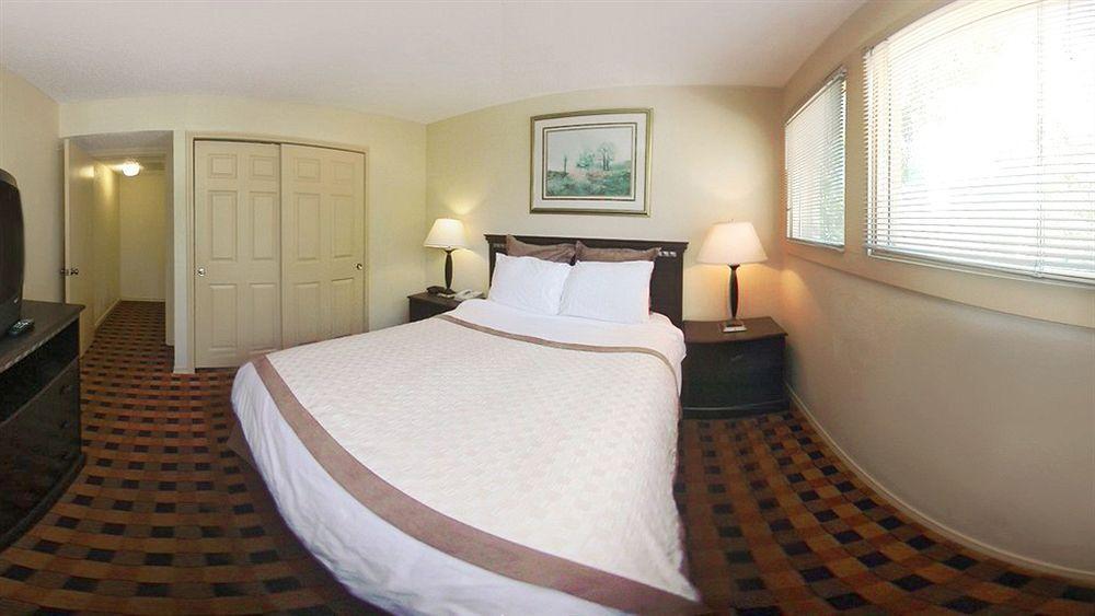 Hawthorn Suites Dallas Love Field Екстер'єр фото